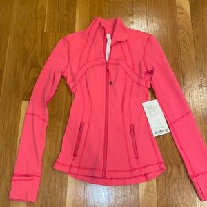 NWT PINK LULULEMON DEFINE JACKET SIZE 2 PERFECT CONDITION
